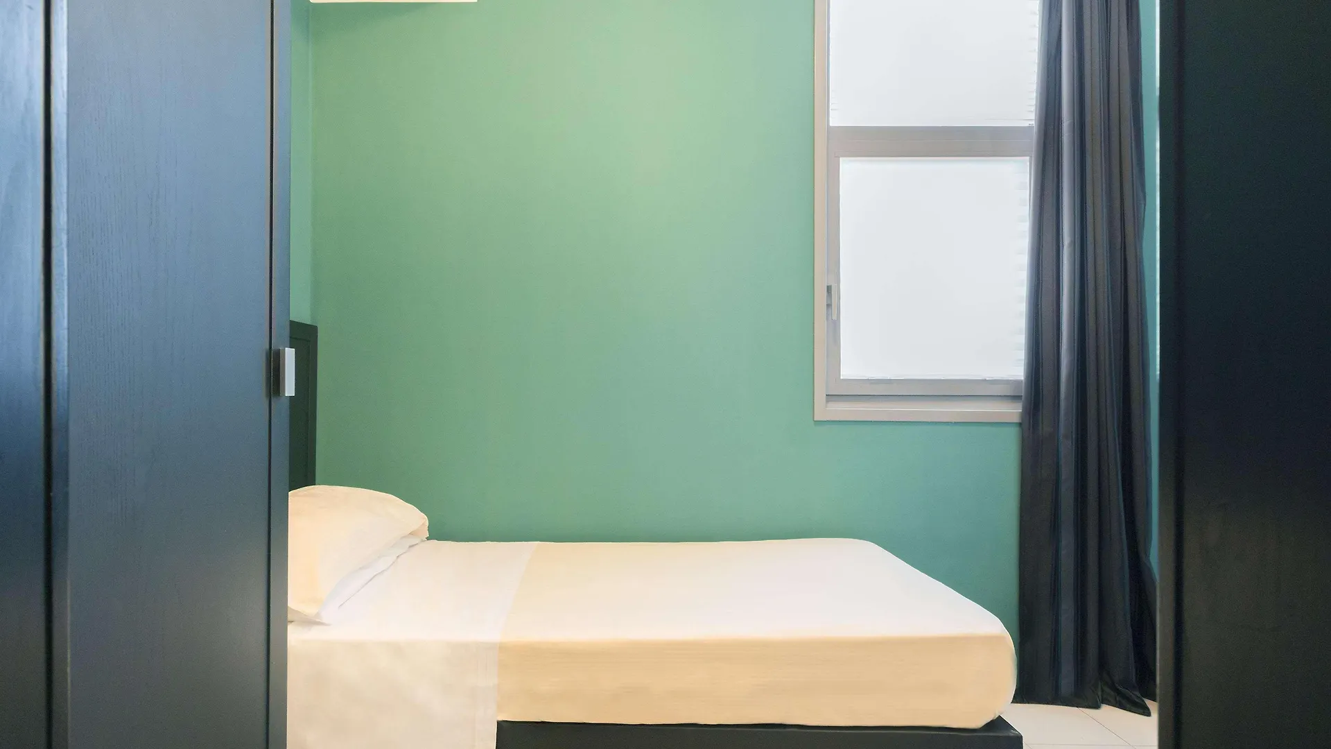 ***  Executive Business Hotel Bari İtalya